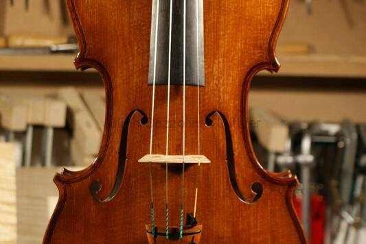 violon fabriqué par le luthier Julien Bozzolini