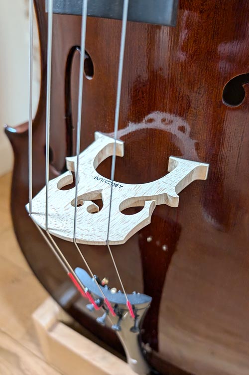 Luthier, réparation et restauration de contrebasse, violon, alto et violoncelle