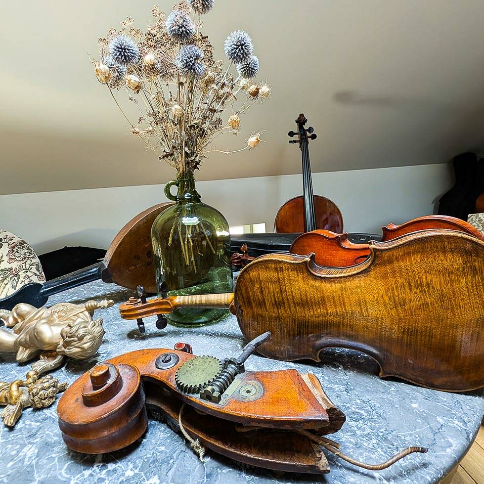 Luthier violon ancien, fabrication de violon, réplique de violon stradivarius, location de violon, restauration de violon