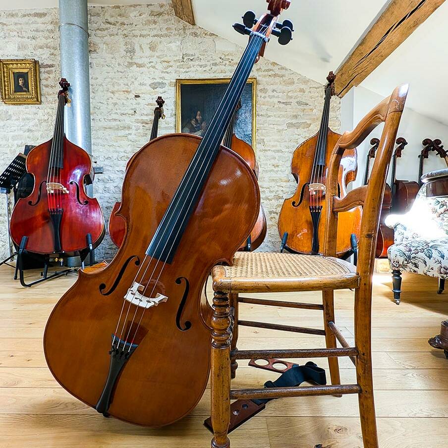 Luthier violoncelle, location de violoncelle, vente de violoncelle, restauration de violoncelle, entretien de violoncelle - Violoncelle Antonio Stradivari