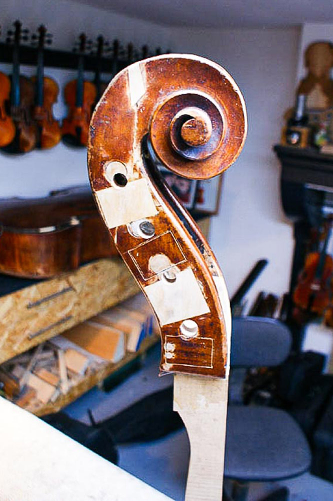 Luthier, réparation et restauration de contrebasse, violon, alto et violoncelle