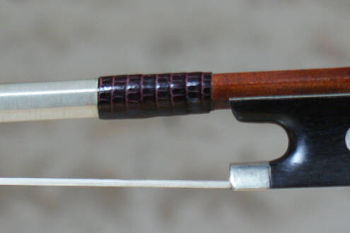 Archet de violon fabriqué par Roger François Lotte.