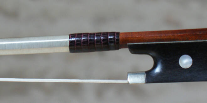 Archet de violon fabriqué par Roger François Lotte.
